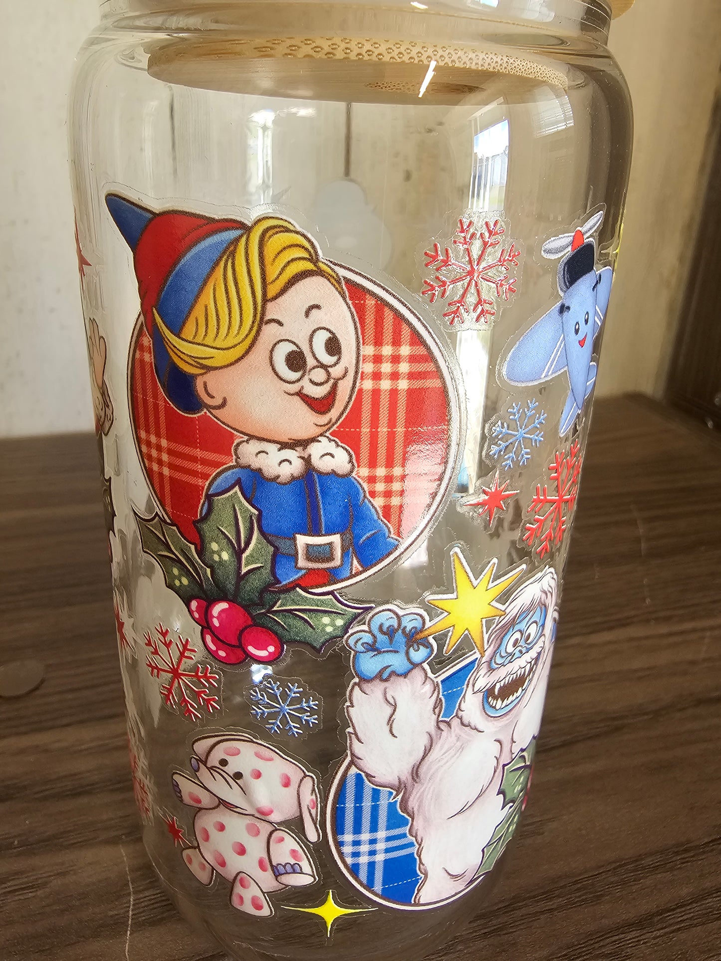 Classic Christmas glass cup