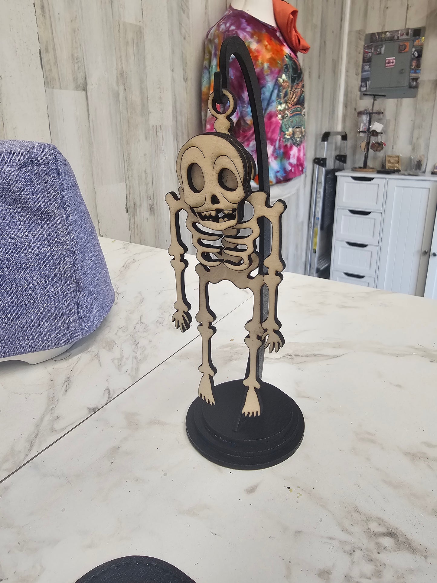 SPOOKY Hanging SKELLY