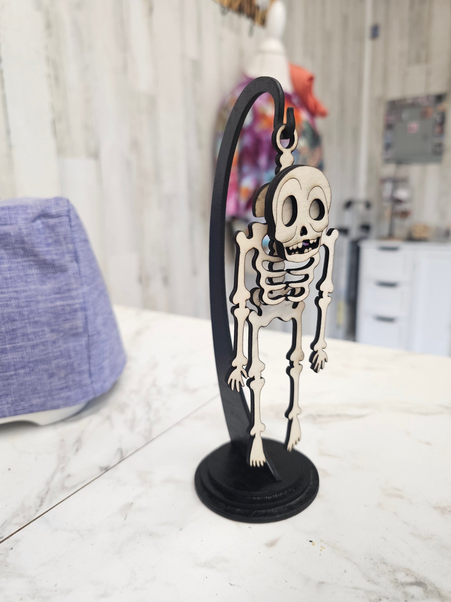 SPOOKY Hanging SKELLY